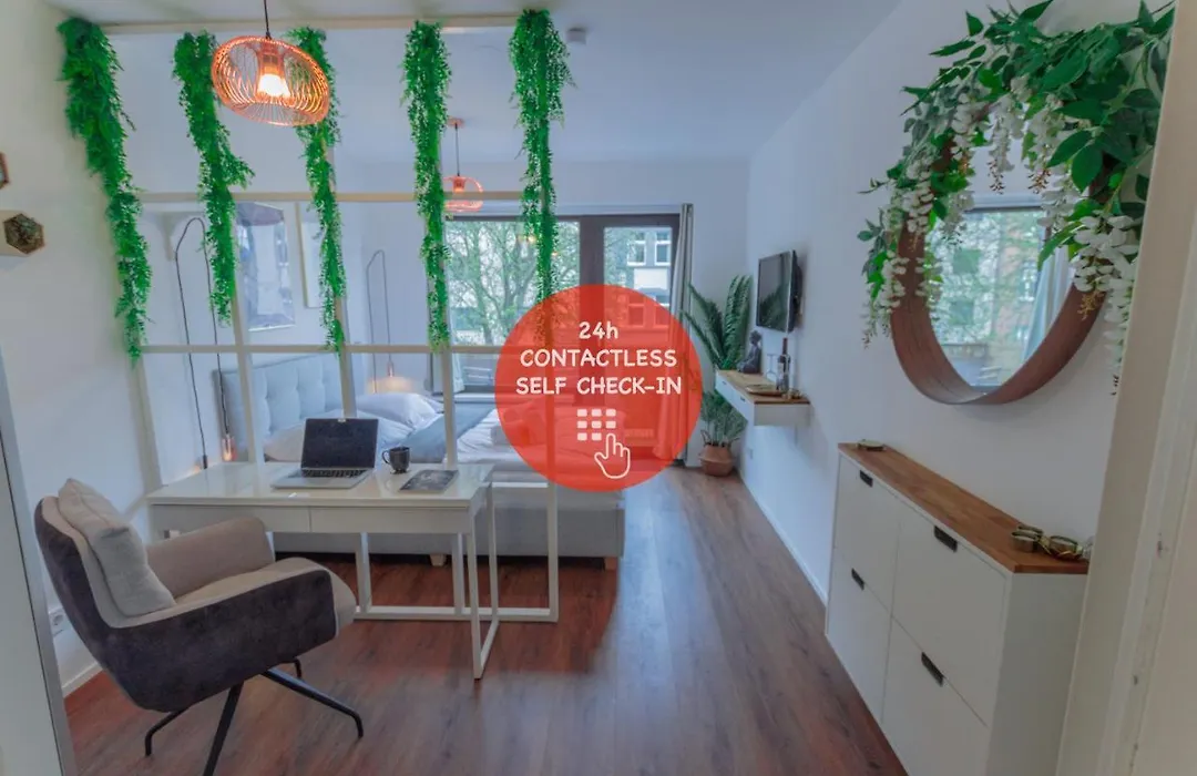 Design Studio Nahe Messe Und Hbf Mit Wlan Und Netflix * Düsseldorf
